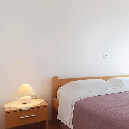Apartment In Labin/istrien 30422